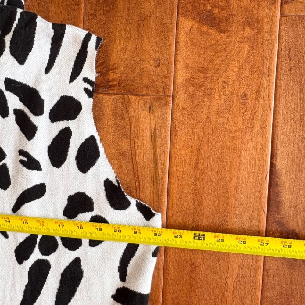 Sioni Womens‎ Black White Abstract Animal Print Hooded Knit Vest Cardigan Large - Picture 10 of 10
